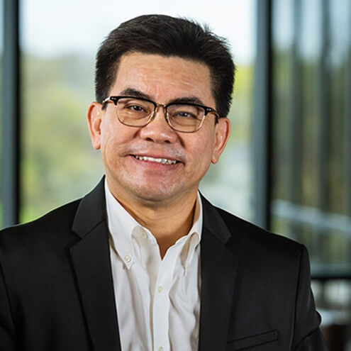 VICTOR TAN headshot